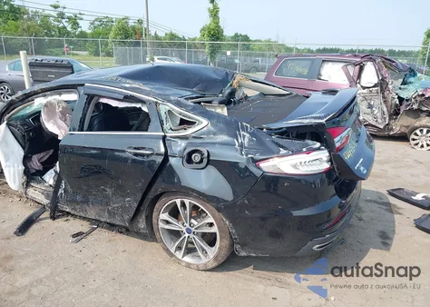 2019 Ford Fusion Titanium z USA, uszkodzony, nr VIN 3FA6P0D92KR247270